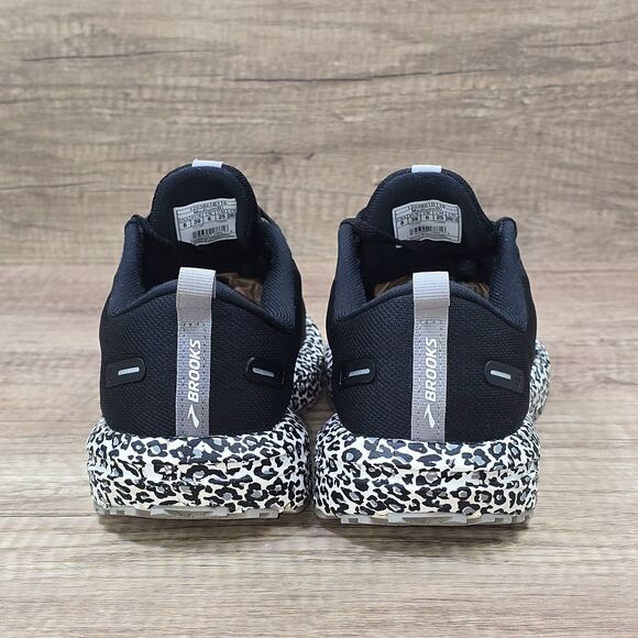 Brooks Revel 6 Women's Size 8 B Black White Running Shoes (1203861B116) - Picture 4 of 9